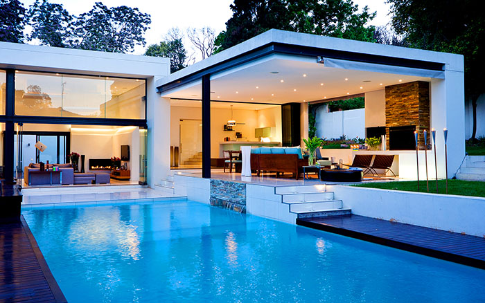 diseño-de-vivienda-de-lujo-con-piscina-exterior